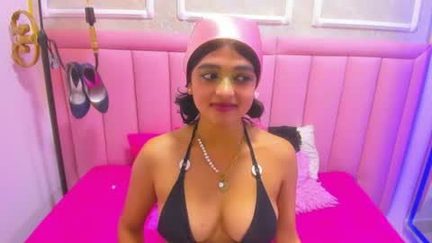 Snapshot of velvet_giirll chatting on 06-30-26, 04:52 velvet_giirll online show from 06-30-26, 04:52