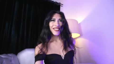 Velvet  online show from 04-22-26, 08:10