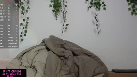 Snapshot of velvetcrystal chatting on 03-01-25, 03:32 Crystal PVT OPEN online show from 03-01-25, 03:32