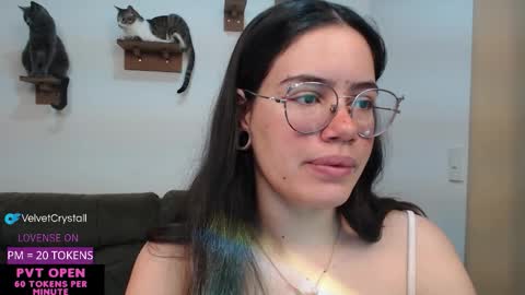 Snapshot of velvetcrystal chatting on 09-20-25, 05:41 Crystal PVT OPEN online show from 09-20-25, 05:41