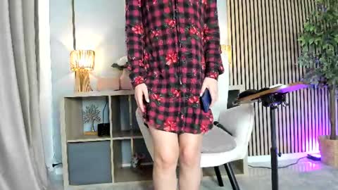 Velvet online show from 06-30-26, 03:07