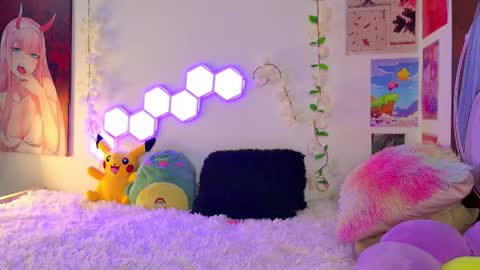 Snapshot of velvetvibes_ chatting on 01-06-26, 01:42 velvetvibes_ online show from 01-06-26, 01:42