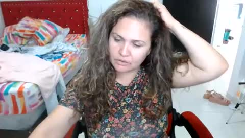 venecasexy44 online show from 07-30-26, 04:39