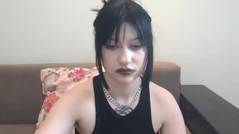 Snapshot of venera_goddess chatting on 02-20-25, 07:30 Naly online show from 02-20-25, 07:30