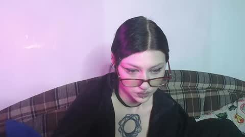 Snapshot of venera_goddess chatting on 04-01-26, 03:53 Naly online show from 04-01-26, 03:53