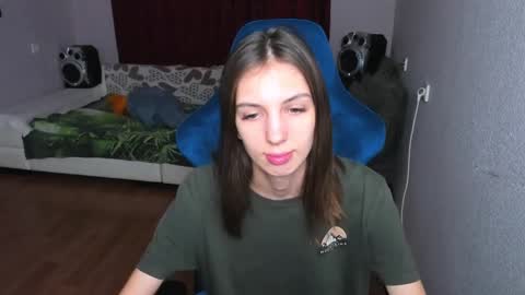 veneradi615 online show from 01-31-25, 04:38