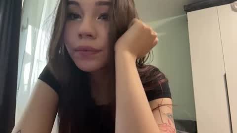 Snapshot of venessasatterwhite chatting on 07-02-26, 02:34 Milla online show from 07-02-26, 02:34