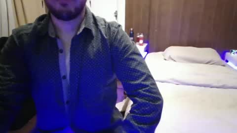 Snapshot of venezuelan420 chatting on 01-08-25, 01:42 venezuelan420 online show from 01-08-25, 01:42