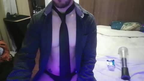 Snapshot of venezuelan420 chatting on 12-18-25, 05:35 venezuelan420 online show from 12-18-25, 05:35