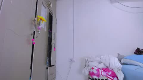 vennuss01 online show from 05-01-26, 04:11