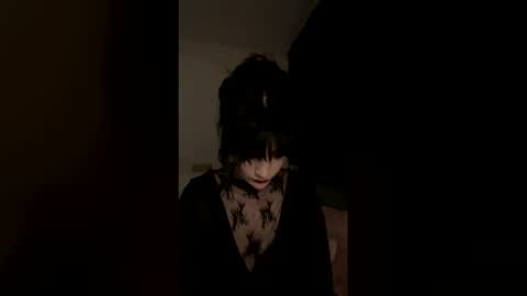 Snapshot of venom_goddess chatting on 05-19-26, 07:53 venom_goddess online show from 05-19-26, 07:53