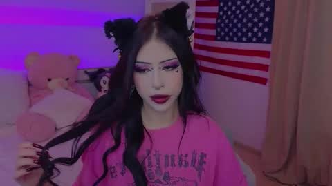 Snapshot of venomeowww_ chatting on 02-05-26, 04:06 Vivian online show from 02-05-26, 04:06