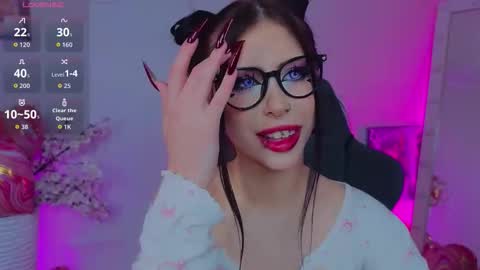 Snapshot of venomeowww_ chatting on 02-10-26, 03:54 Vivian online show from 02-10-26, 03:54