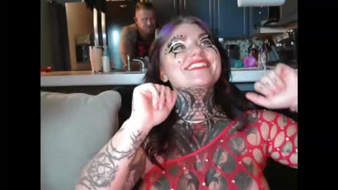 Snapshot of ventressinkbaby chatting on 10-31-25, 12:44 VentressInk online show from 10-31-25, 12:44