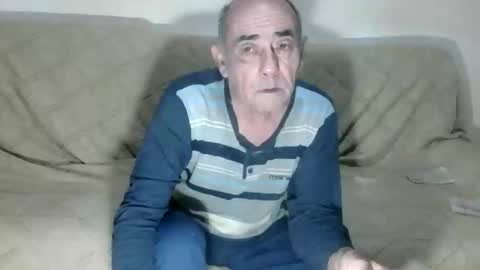 Snapshot of ventura50 chatting on 11-13-25, 06:45 ventura50 online show from 11-13-25, 06:45