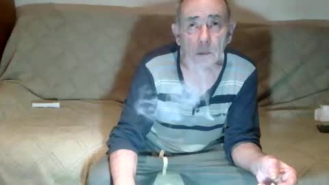 Snapshot of ventura50 chatting on 01-17-26, 04:33 ventura50 online show from 01-17-26, 04:33