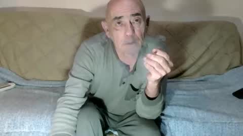 Snapshot of ventura50 chatting on 03-15-26, 05:35 ventura50 online show from 03-15-26, 05:35