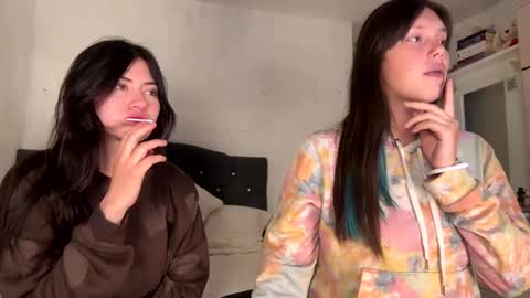 Snapshot of venus_art11 chatting on 12-16-24, 06:21 venus_art11 online show from 12-16-24, 06:21