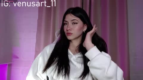 Snapshot of venus_art11 chatting on 01-06-25, 03:20 venus_art11 online show from 01-06-25, 03:20