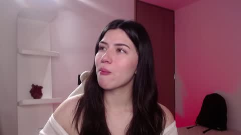 Snapshot of venus_art11 chatting on 02-26-25, 01:00 venus_art11 online show from 02-26-25, 01:00