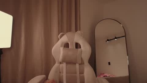 Snapshot of venus_art11 chatting on 09-22-25, 02:13 venus_art11 online show from 09-22-25, 02:13