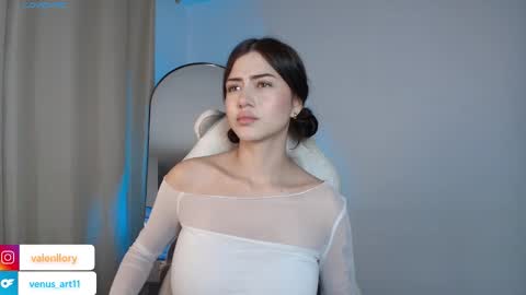 Snapshot of venus_art11 chatting on 01-06-26, 02:59 venus_art11 online show from 01-06-26, 02:59