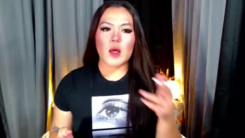 Snapshot of venus_colly chatting on 04-12-26, 02:00 I am Colly Your mystery girl online show from 04-12-26, 02:00