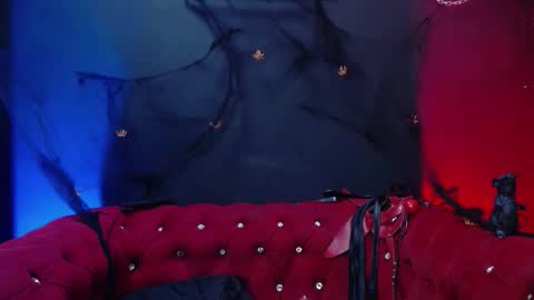 Venus Ink online show from 10-25-25, 04:20