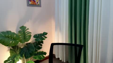 Snapshot of venus_sunrise07xx chatting on 01-07-25, 09:46 Venus Sunrise Bombshell online show from 01-07-25, 09:46