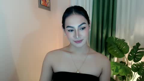 Snapshot of venus_sunrise07xx chatting on 10-04-25, 09:46 Venus Sunrise Bombshell online show from 10-04-25, 09:46