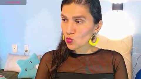 Catalina online show from 10-05-25, 03:05