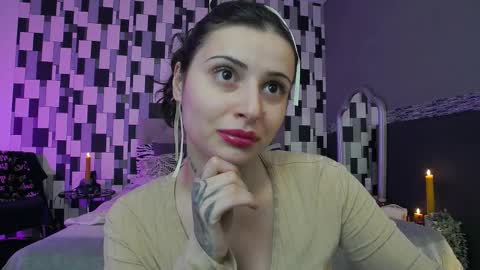 venusinylons online show from 12-21-25, 01:07