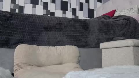 venusinylons online show from 03-05-26, 01:51