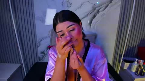 Venusowen  online show from 04-24-26, 02:08