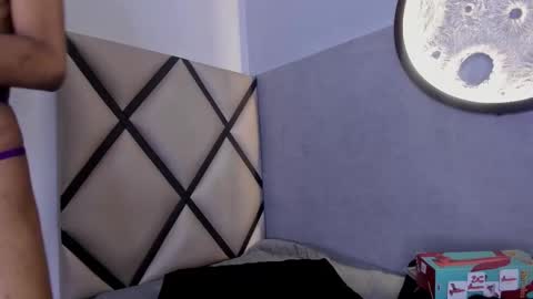 Snapshot of venuss_03 chatting on 02-05-26, 03:33 venuss_03 online show from 02-05-26, 03:33