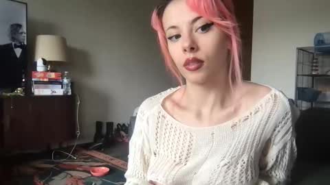 venustheflytrap online show from 06-08-26, 03:45