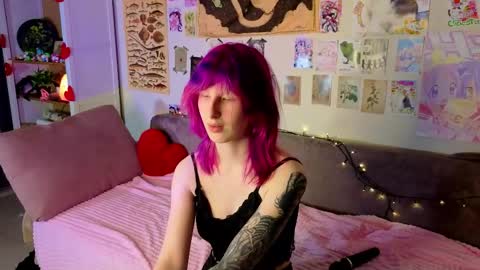 Erica online show from 04-28-26, 02:27