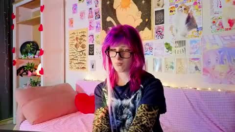 Erica online show from 04-28-26, 08:36