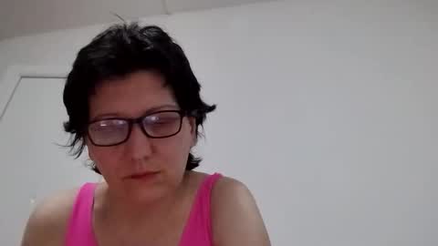 Vera online show from 04-16-26, 05:36