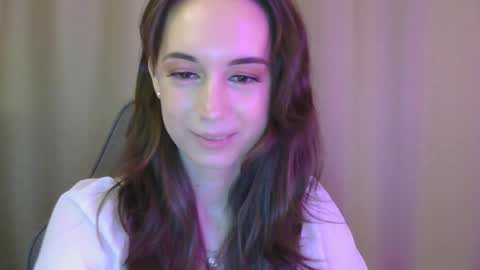 Snapshot of veralush chatting on 10-23-25, 01:32 Una online show from 10-23-25, 01:32