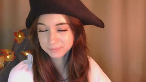 Snapshot of veralush chatting on 10-31-25, 02:18 Una online show from 10-31-25, 02:18