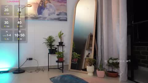vero_cam online show from 09-24-25, 03:32