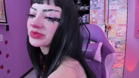     online show from 02-15-26, 08:49