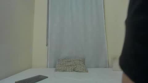 Snapshot of verohoneymoon chatting on 02-02-26, 04:33 Veronica online show from 02-02-26, 04:33