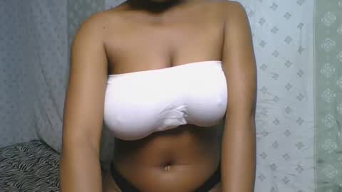 Snapshot of verolla31 chatting on 09-21-25, 02:08 verolla31 online show from 09-21-25, 02:08