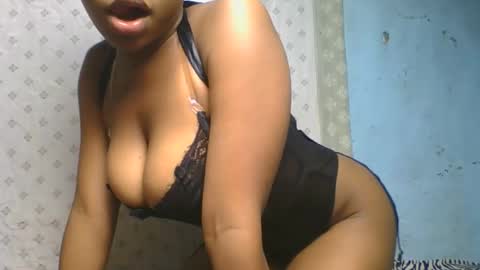 Snapshot of verolla31 chatting on 09-24-25, 06:33 verolla31 online show from 09-24-25, 06:33