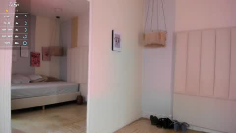 Snapshot of veronica_b07 chatting on 01-24-25, 02:30 Veronica3 online show from 01-24-25, 02:30