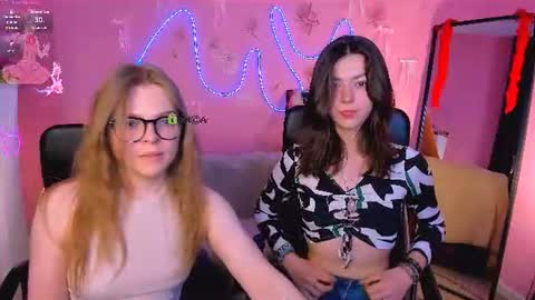 Snapshot of veronica_bubble chatting on 06-09-26, 07:14 Ronni online show from 06-09-26, 07:14