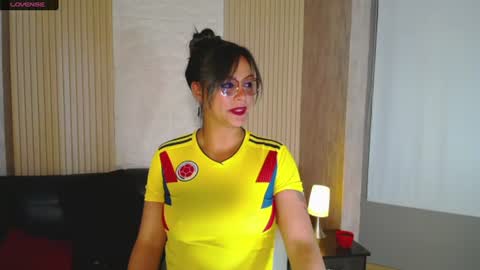 Snapshot of veronica_saenzz1 chatting on 06-23-26, 09:13 Vero online show from 06-23-26, 09:13