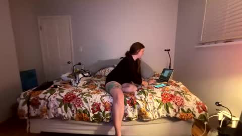 Veronica Lake online show from 12-20-25, 01:02